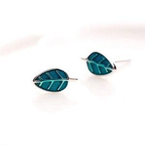 SOLD.925 Sterling Silver Enamel Leaf Stud Earrings